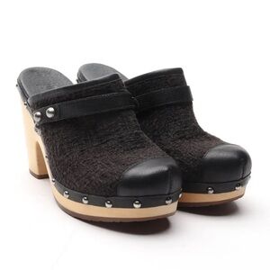 UGG Jolene Leather Platform Clogs with Wooden Heel Black Studded Women's 8